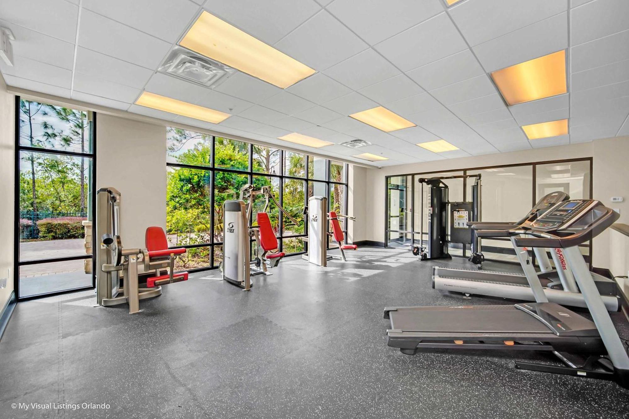Near 2br King Queen With Hot Tub & Games *
